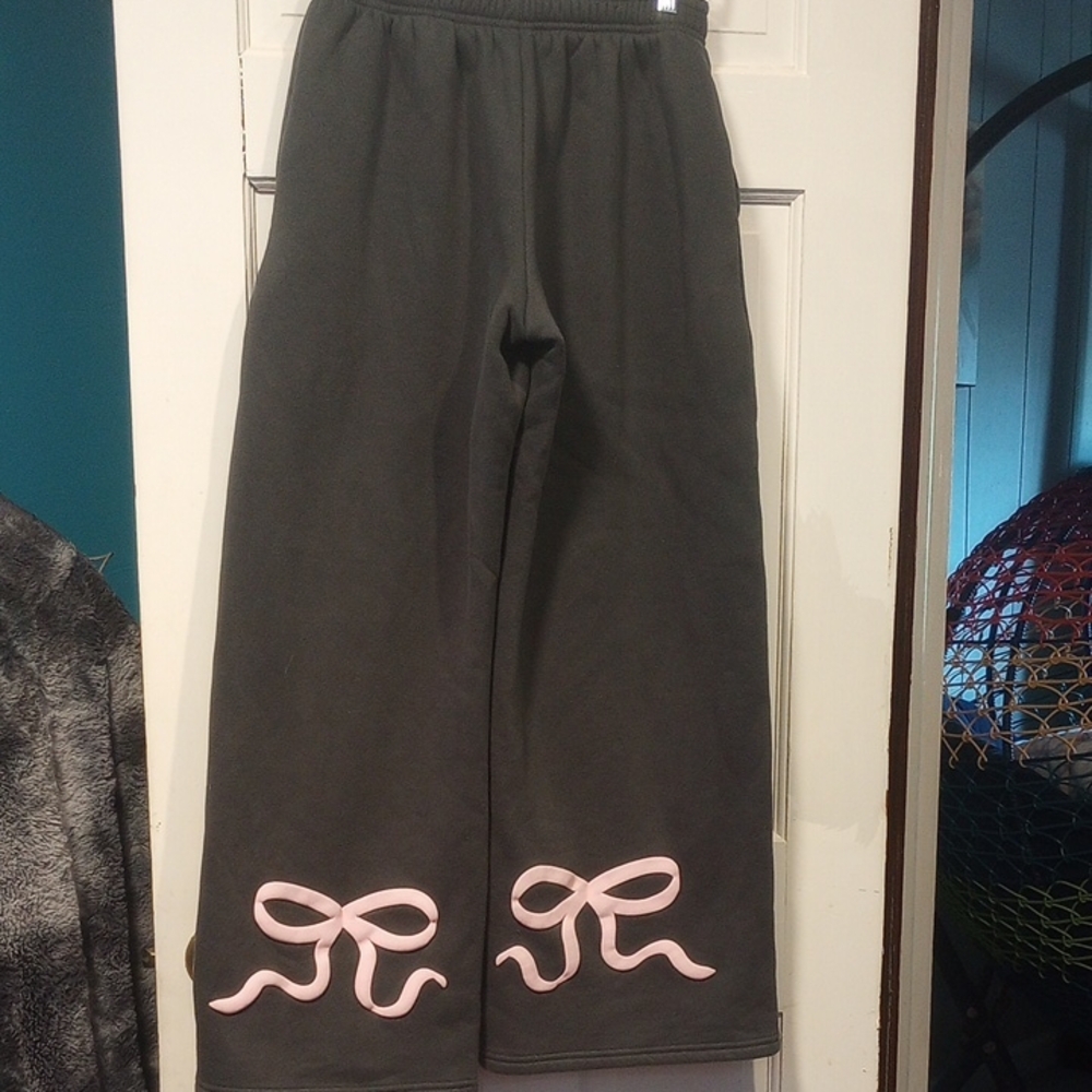PAC SUN  Eclikted Dark Gray Sweatpants With Bows On The Back